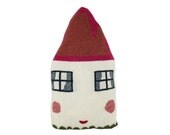 Little HOUSE shaped pillow - white