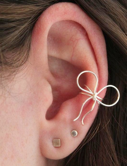 Silver Bow Ear Cartilage Cuff