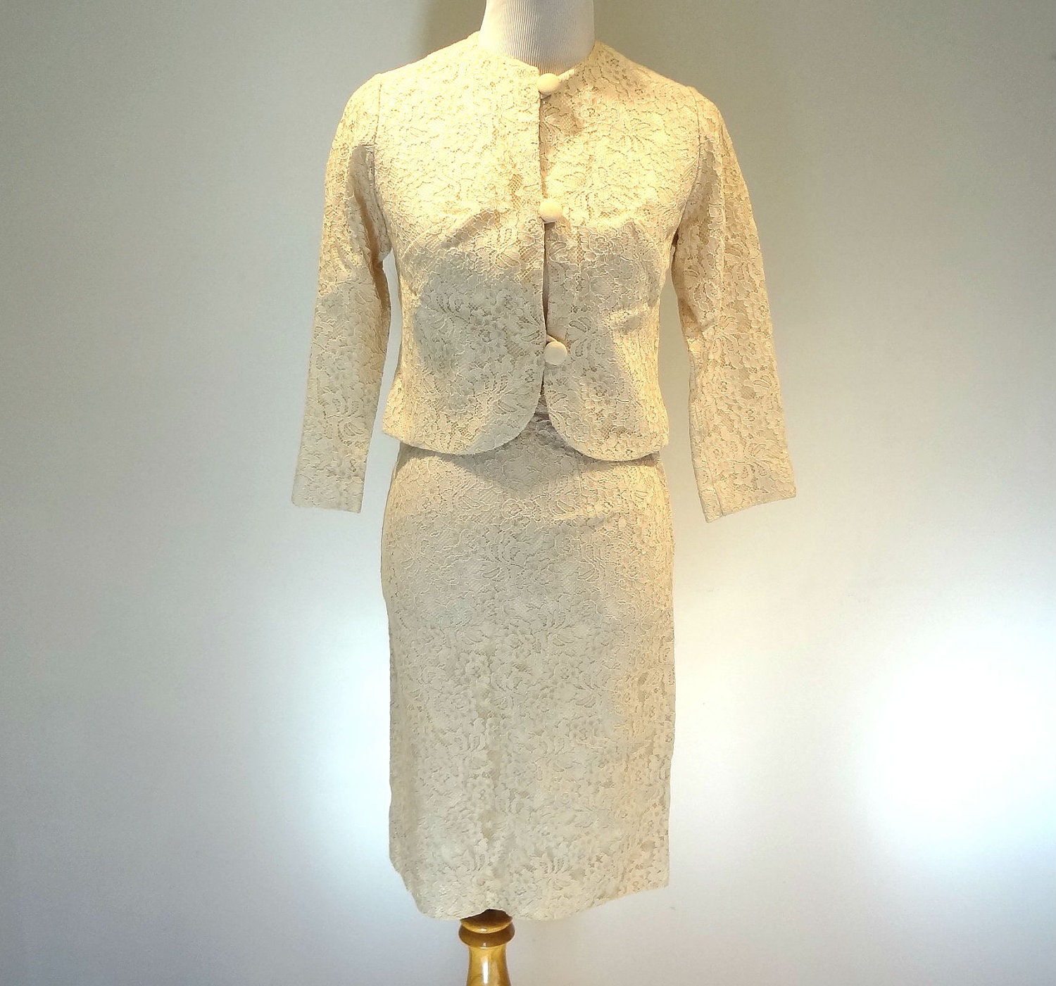 Vintage 1950's White Lace Overlay Suit Outfit Dress Skirt Ivory Jr. Theme Tailored Wiggle XS