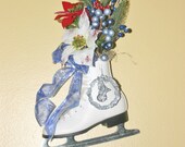 Ice Skate, Winter Decor, Christmas Decorations, Home Decor, Holiday Decor Wall, Fireplace and Wall Decor, Round Ornament