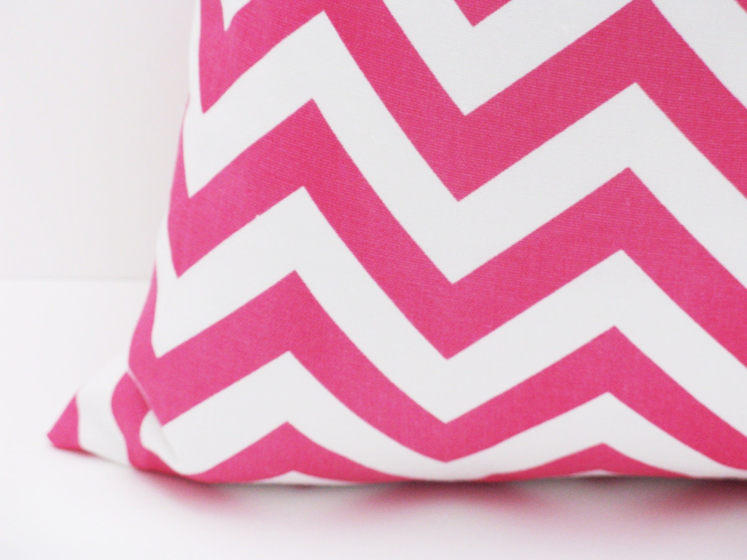 Pink Pillow.Pink Chevron Pillow.ZigZag.Pink and White.12x16 Lumbar Pillow Cover.Missoni.Geometric Pillow.Printed fabric both sides