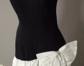 80s Retro Wiggle Bodice Staggered Hem Bow Hip Party Dress