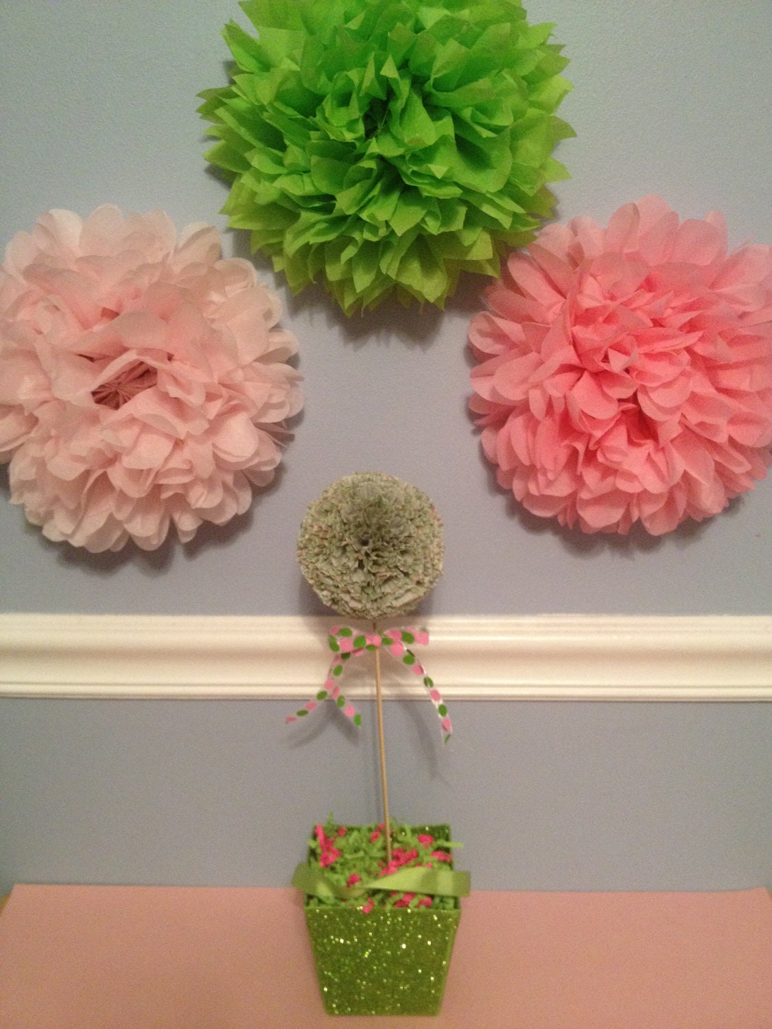 Green Paper Ball Cupcake Topiary Table Decor/Centerpiece   Birthday/Wedding/Baby Shower