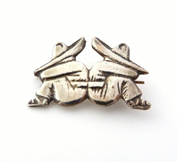 Sterling Silver Mexican Brooch - Sleeping Sombrero Mexicans Brooch