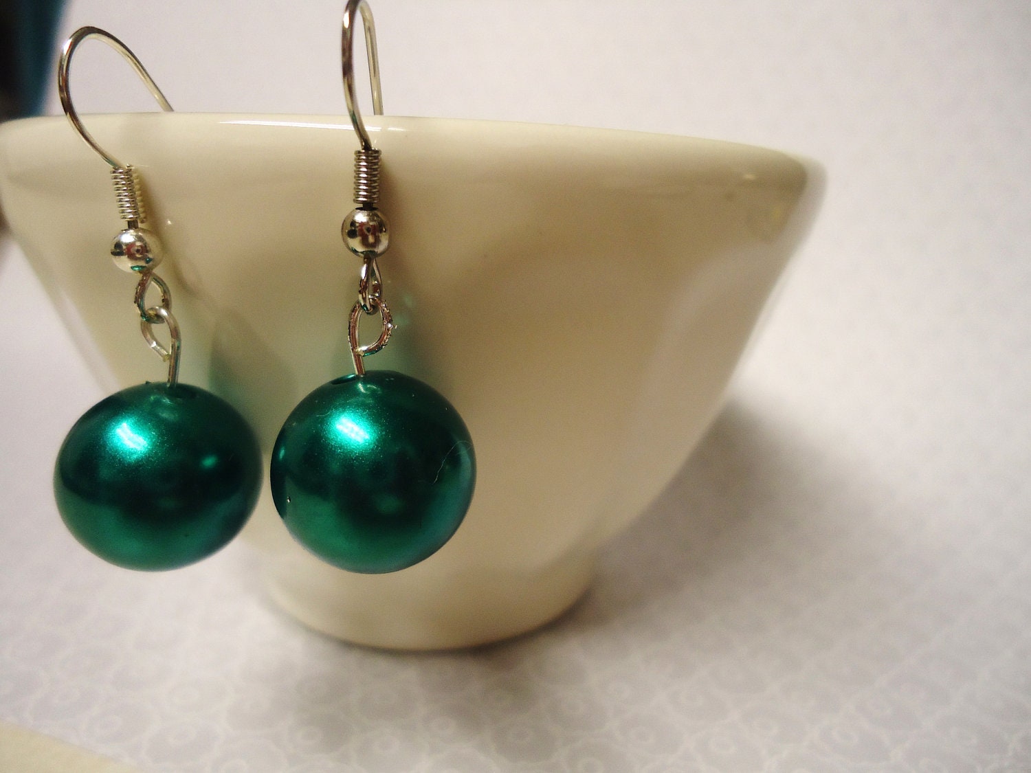 Holly Jolly: Earrings