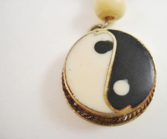 Vintage Yin-Yang Earrings / Taoist Tagitu Fish-Like Shape Earrings / Dark and Light Earrings / Ethnic Earrings
