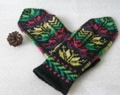 Knit wool mittens. Warm Scandinavian pattern black, green, yellow, red winter cozy gloves. Size MEDIUM-LARGE. Unisex.accessory.