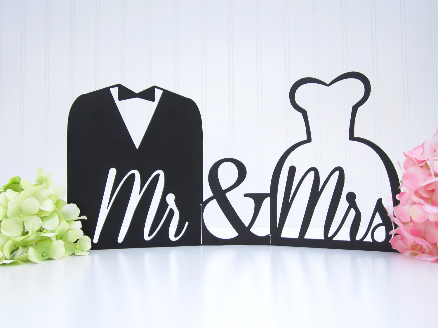 Mr & Mrs Metal Wedding Table Sign Decor - Wedding Table Centerpiece