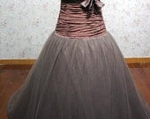 tranditional strapless princess tulle prom dress brown color low price