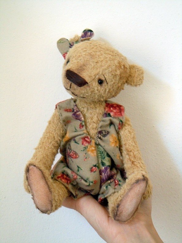 Sweet Daisy OOAK Artist Bear Vintage