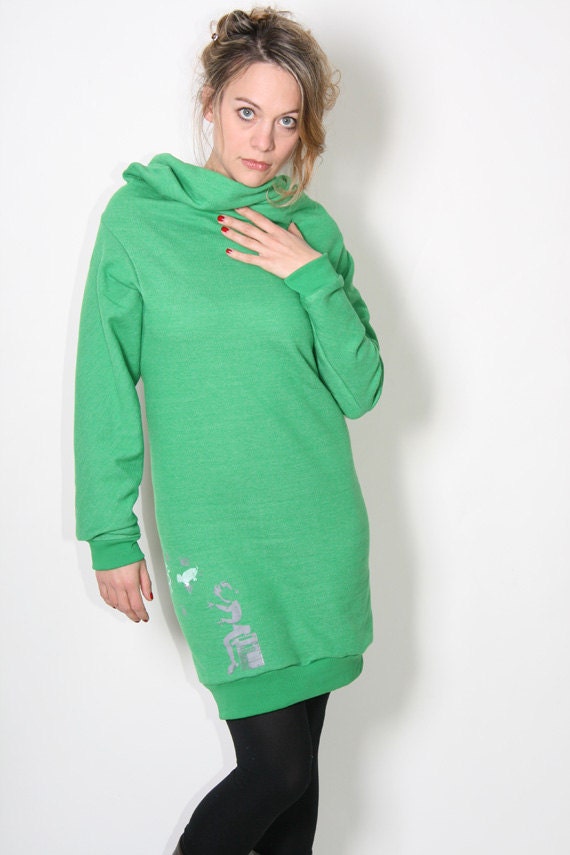 drehbares Kleid mit besonderem Ärmelschnitt