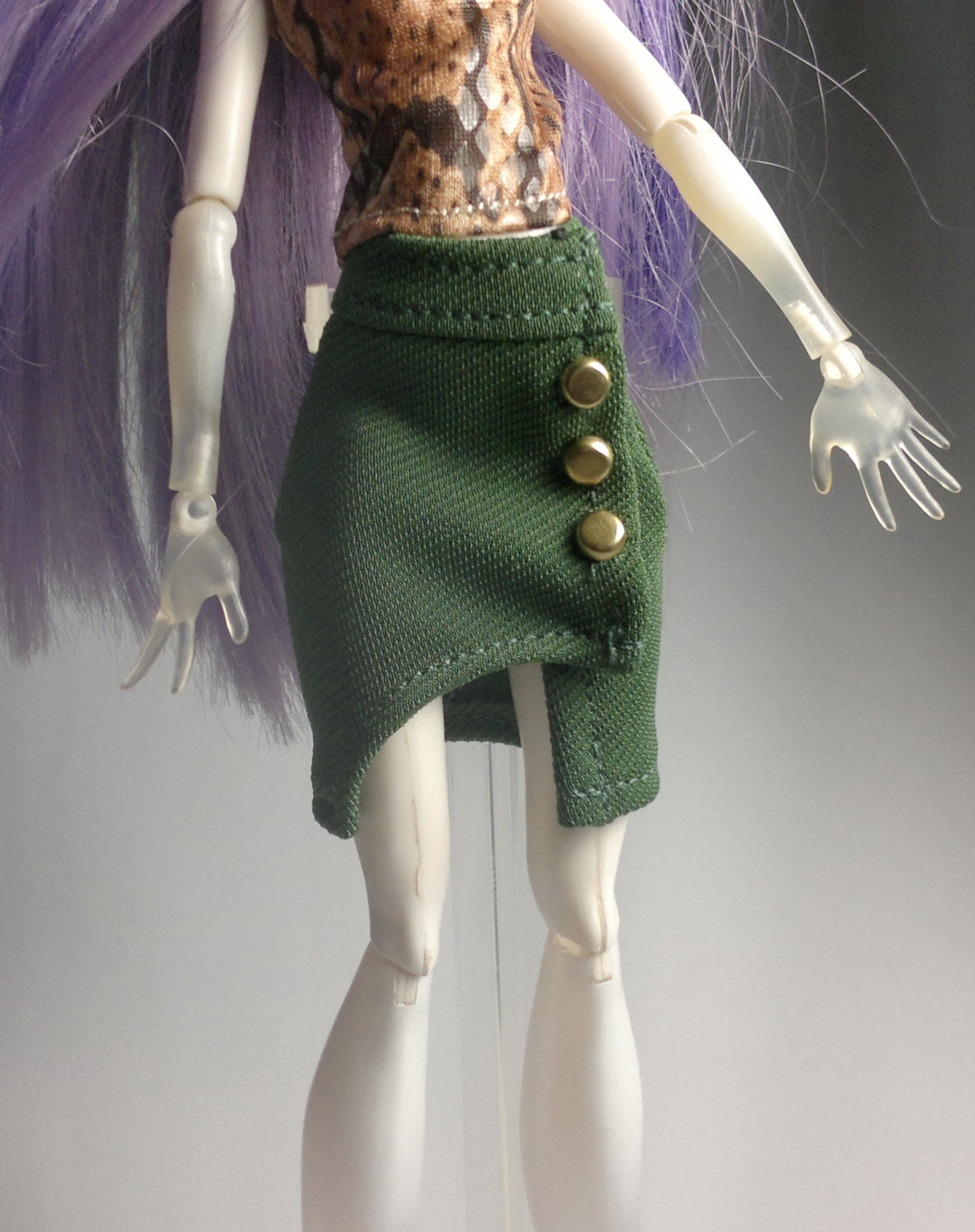 Dolls skirt clothes outfit  for Monster high doll    Dark green rivets  MH085