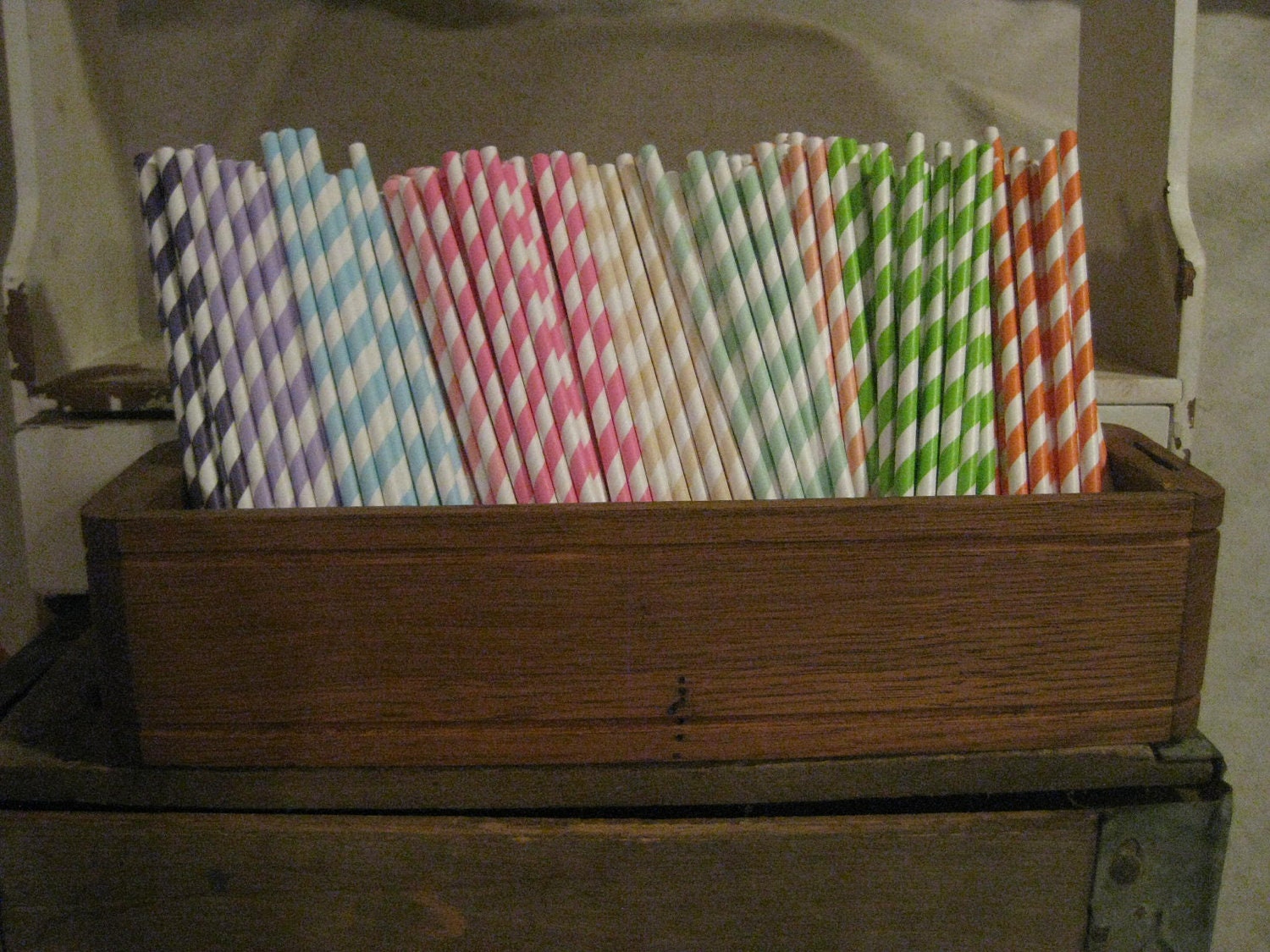 Paper Drinking Party Straws -- You Choose Colors -- set of 20 -- Stripes -Solids -- 41 colors to choose from Il_570xn