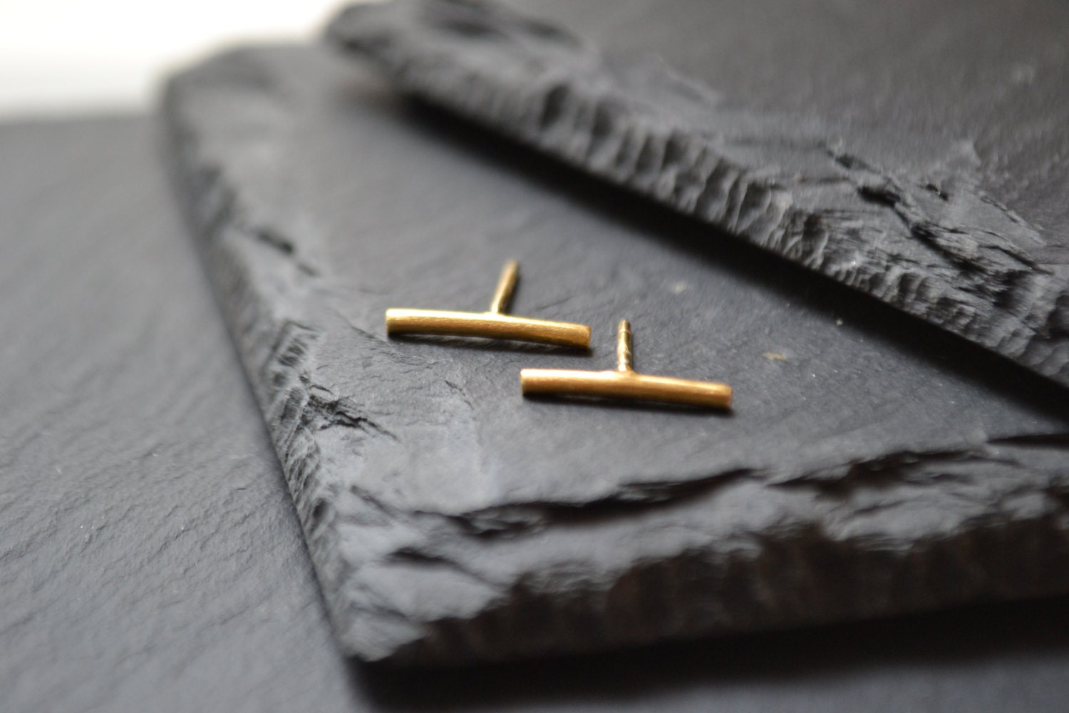 Nude / yellow gold vermeil earrings