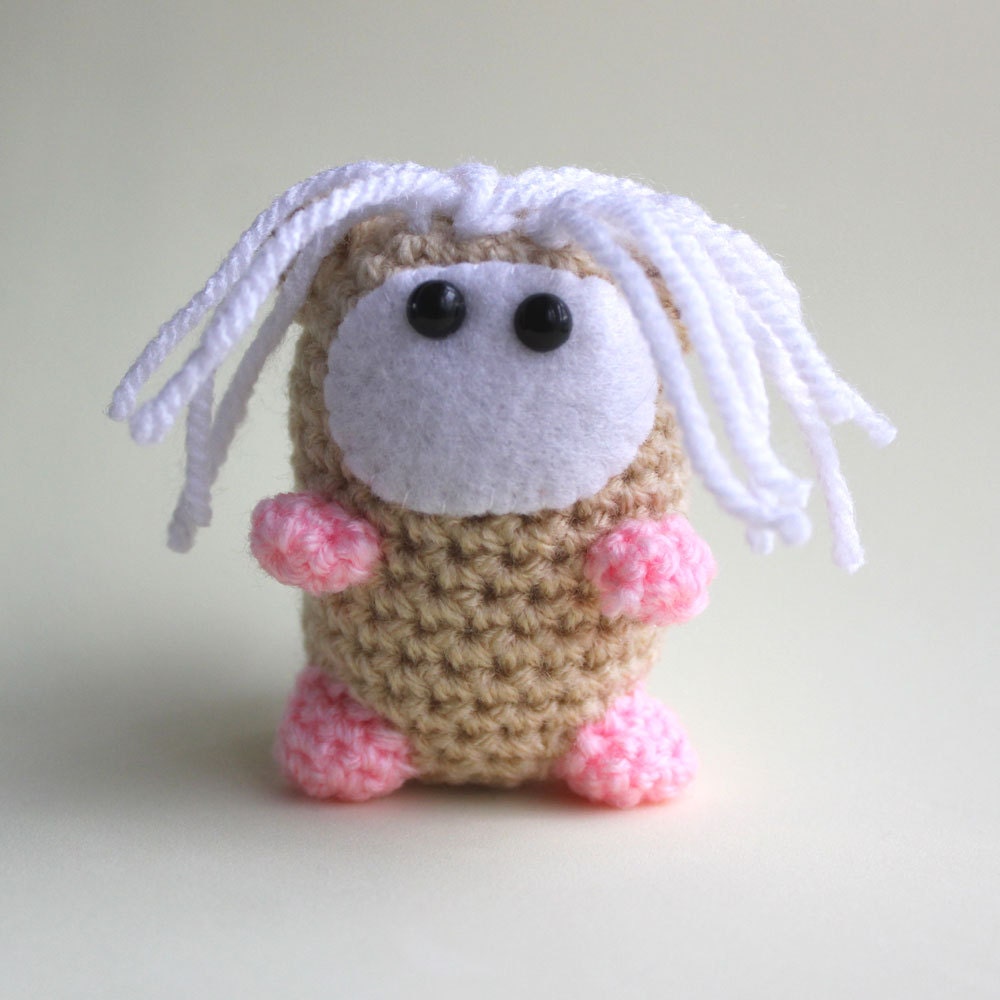 Flower the Amigurumi Guinea-Pig Miniature Collectable