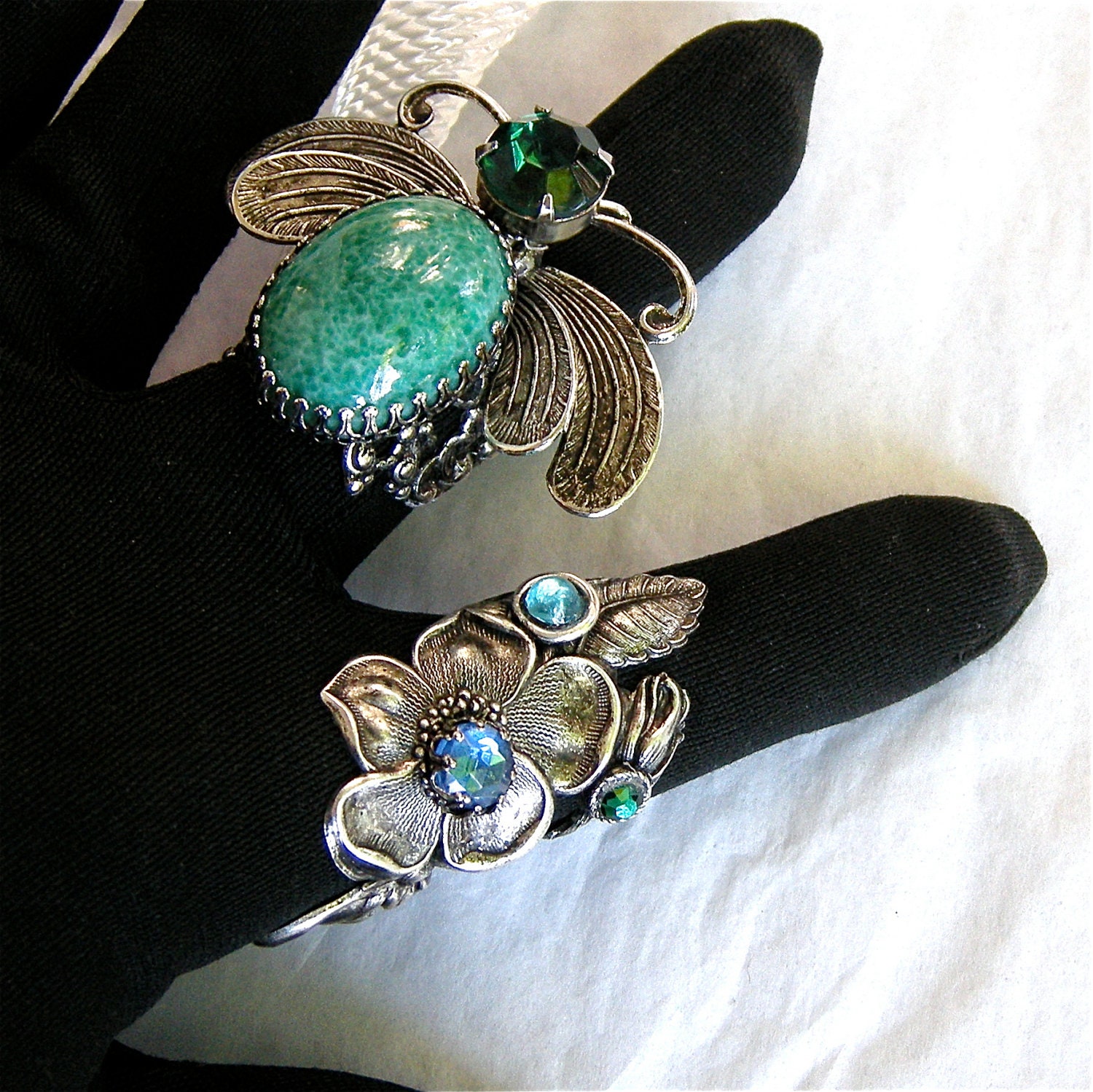 Silver Bouquet of Flowers (1)Thumb or Index Finger