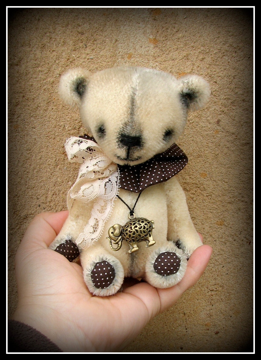 Belinda handmade ooak artist jointed mohair teddy bear by woollybuttbears on etsy