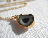 Tiny Black Geode necklace - black/gray geode necklace - gold necklace - D R U Z Y