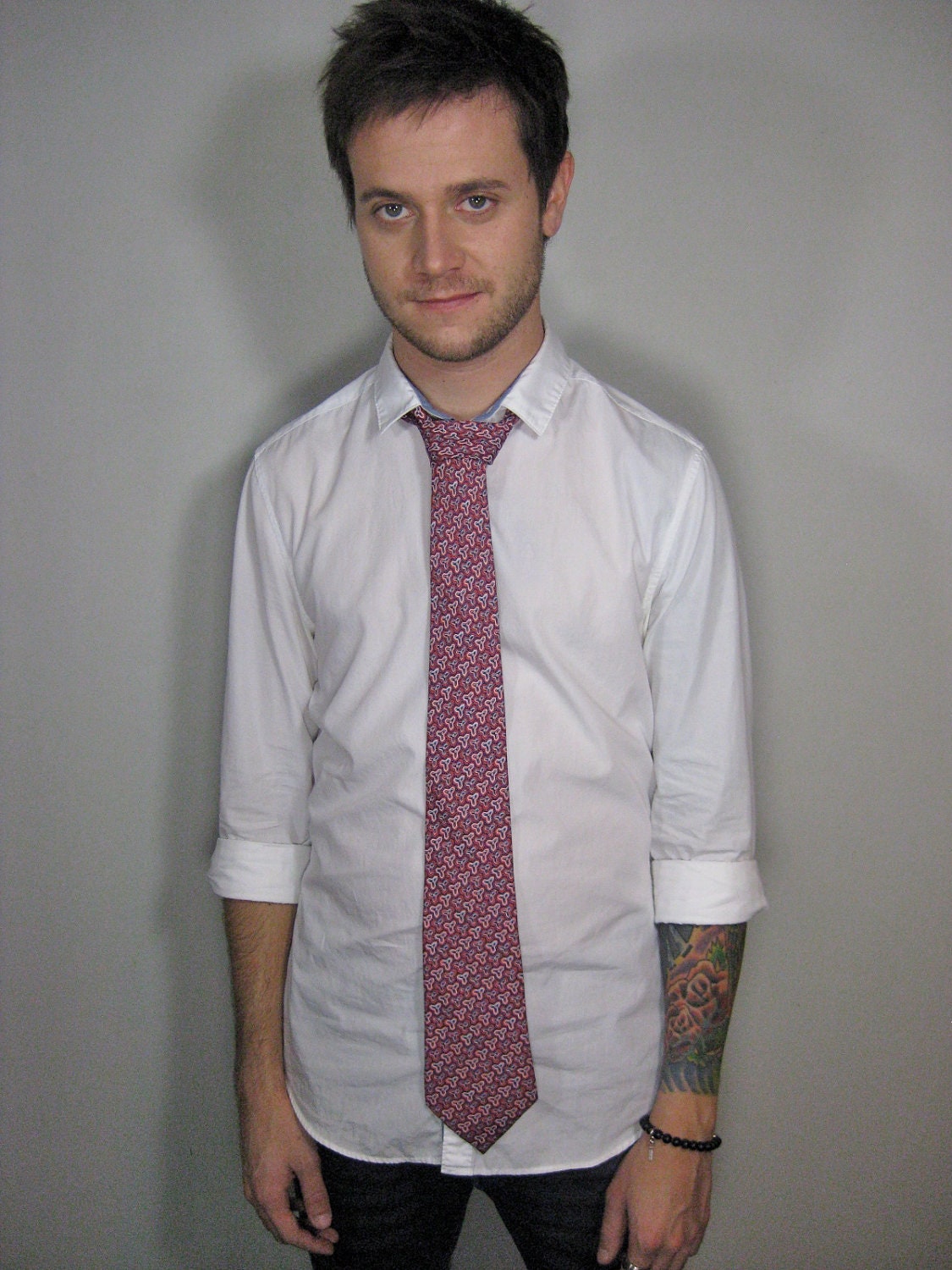 vintage HERMES silk red TRIANGLE abstract TIE