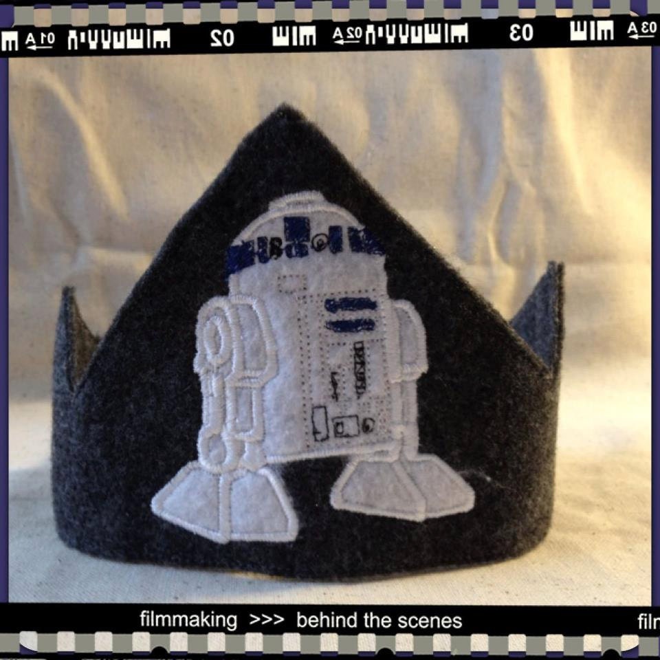 Star Wars R2D2 Felt crown, star wars birthday, R2D2 shirt, star wars party, star wars costume, Star wars r2d2 photo prop