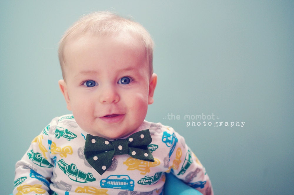 Clip-on fabric bow ties for babies and toddlers
