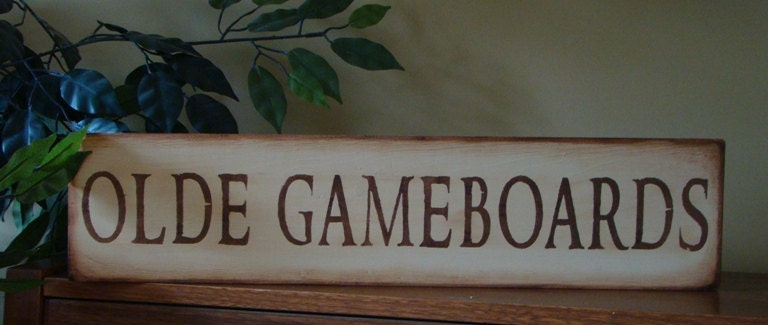 OLDE GAMEBOARDS Wooden Primitive Sign