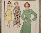 XXL 1970s Vintage Simplicity Dress Pattern / Plus Size / Knee-Length / Pullover