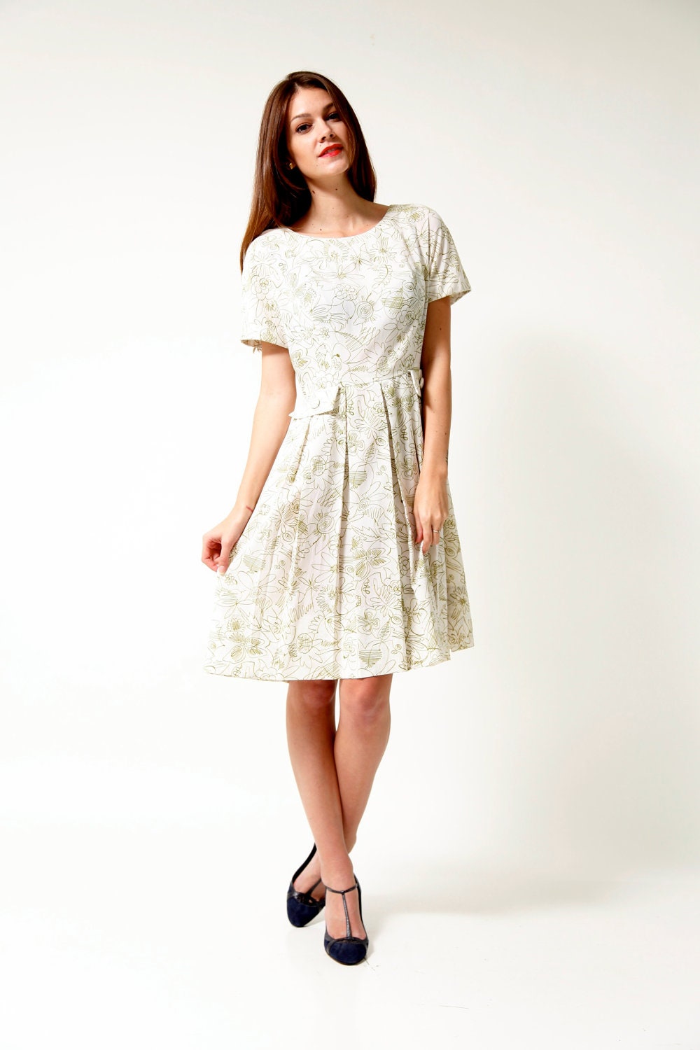 VINTAGE 80s White w Green Design Adorable Dress Sz M
