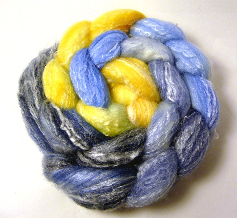 Handdyed Merino Wool / Bamboo Roving - Orlando - blue, navy, slate, gold