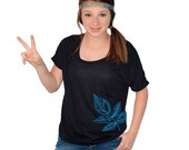 Turquoise Leaf Bella Flowy Simple T-shirt