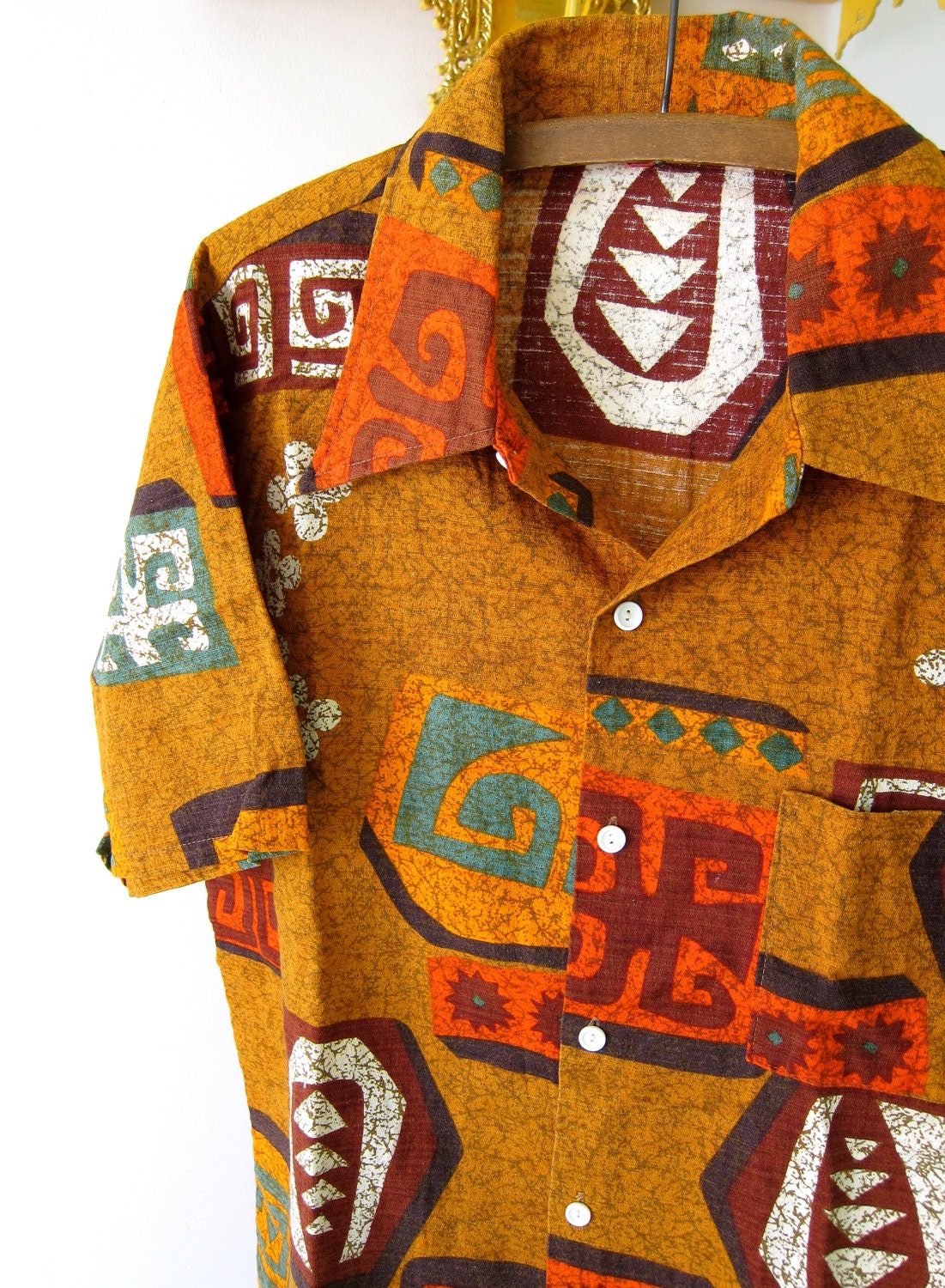 70s Hawaiian Shirt Mens Vintage Kings Road - Barkcloth Cotton - Japan - Wild Print - Button Front - 1970s Party - Resort Cruise L to XL
