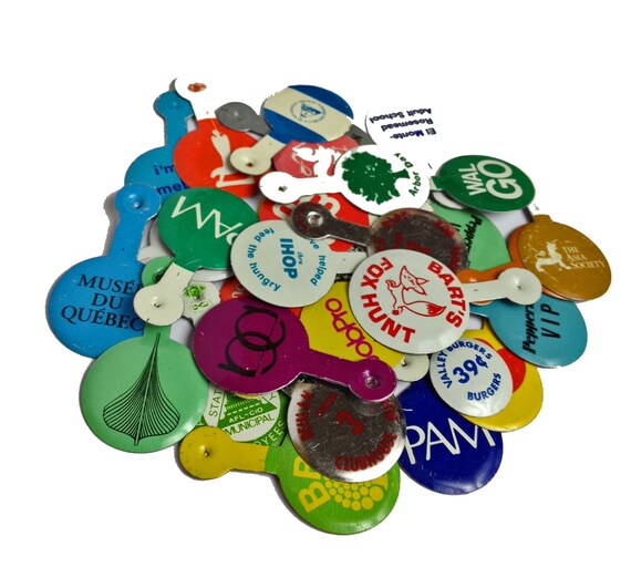 20pcs VINTAGE TIN BADGES Stores Specials Clubs Museums