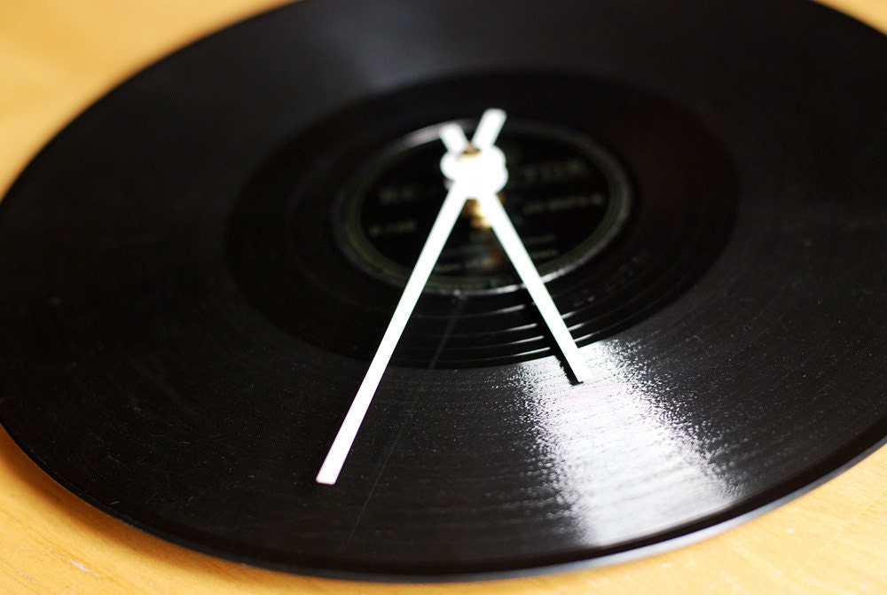 Vintage RCA Victor 78 rpm Black Record Clock