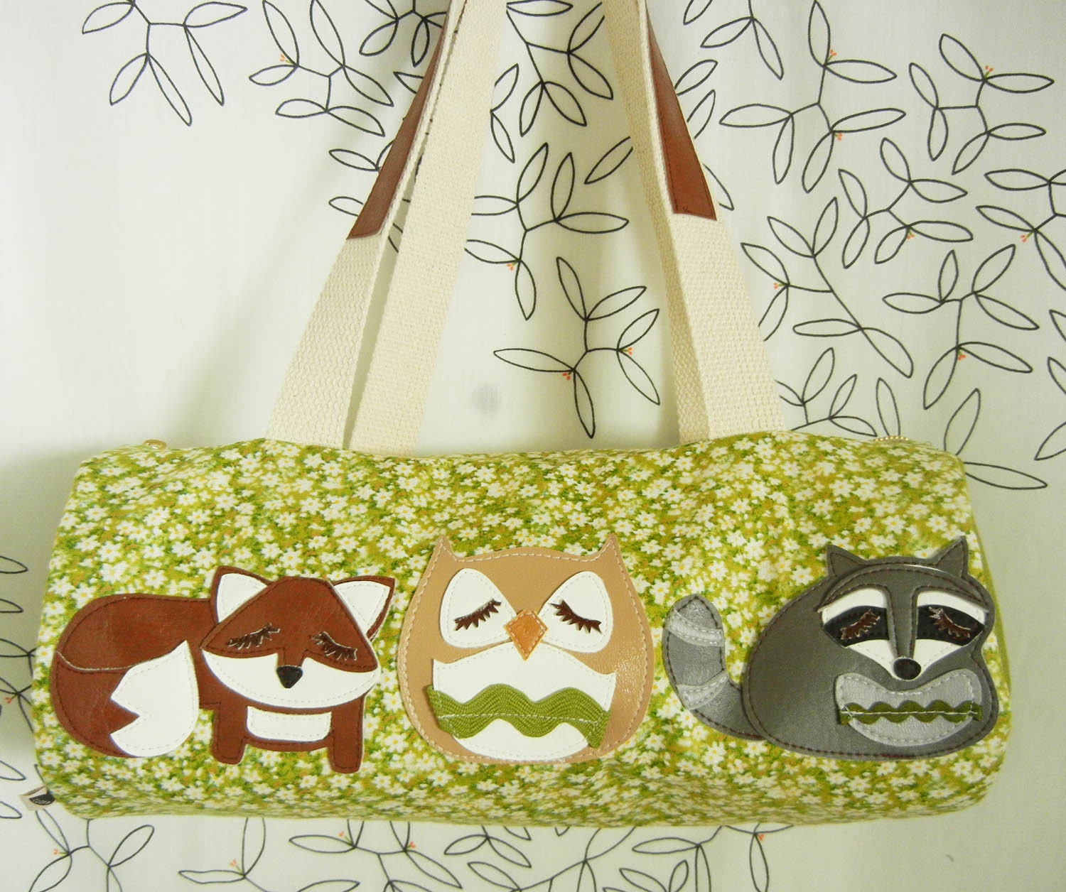 Stewart the Owl Grayson the Fox Kyle the Raccoon Woodland Animals Floral Cotton Canvas Duffel Tote Bag Purse with Vinyl Applique
