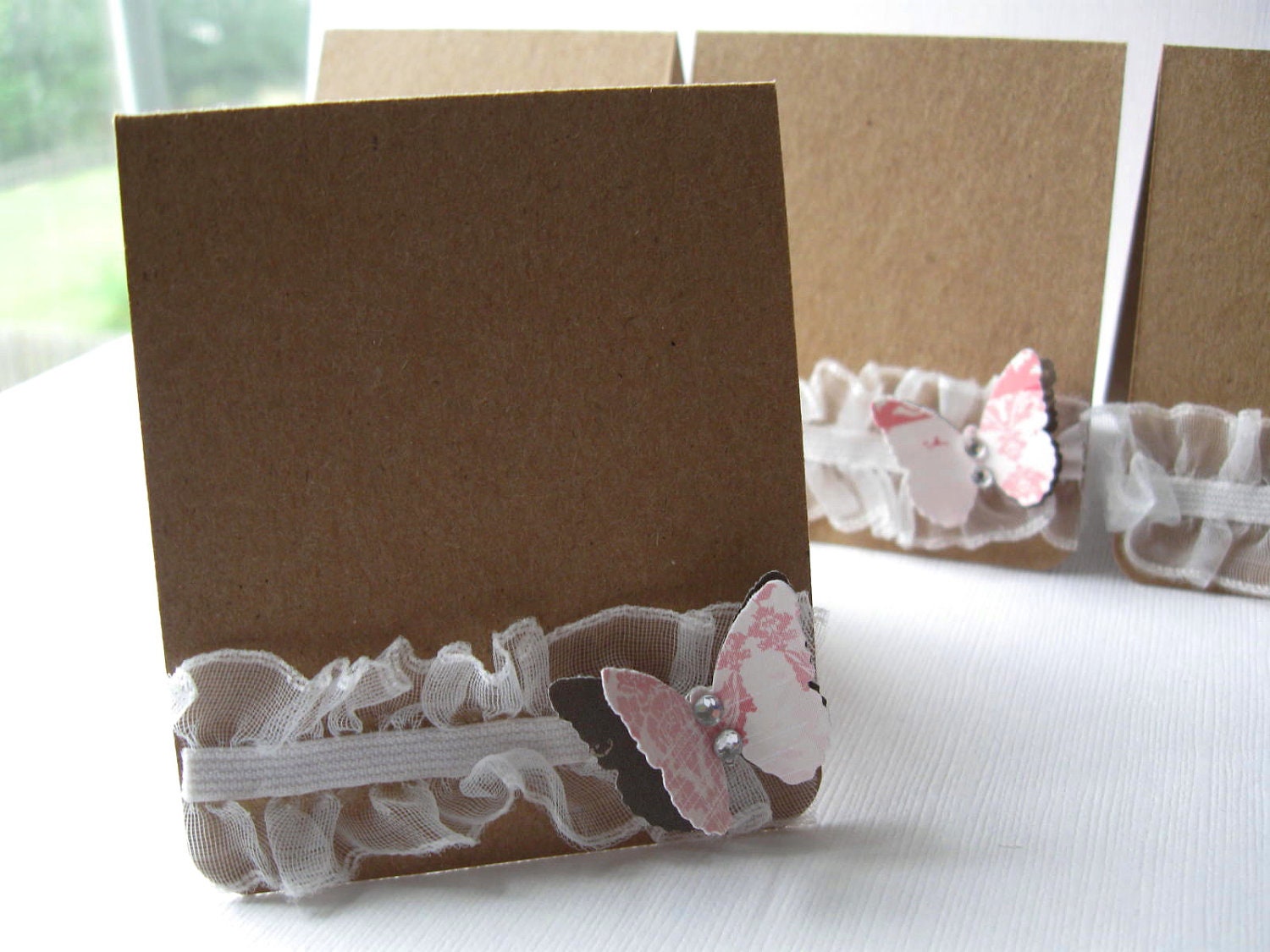 Kraft White Ribbon & Pink Butterfly Blank Place Cards Table Cards Set of 4  Mini Cards