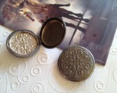 5x Baby's Breath LOCKET  30x30 mm (in antique silver tone) - code 669-B