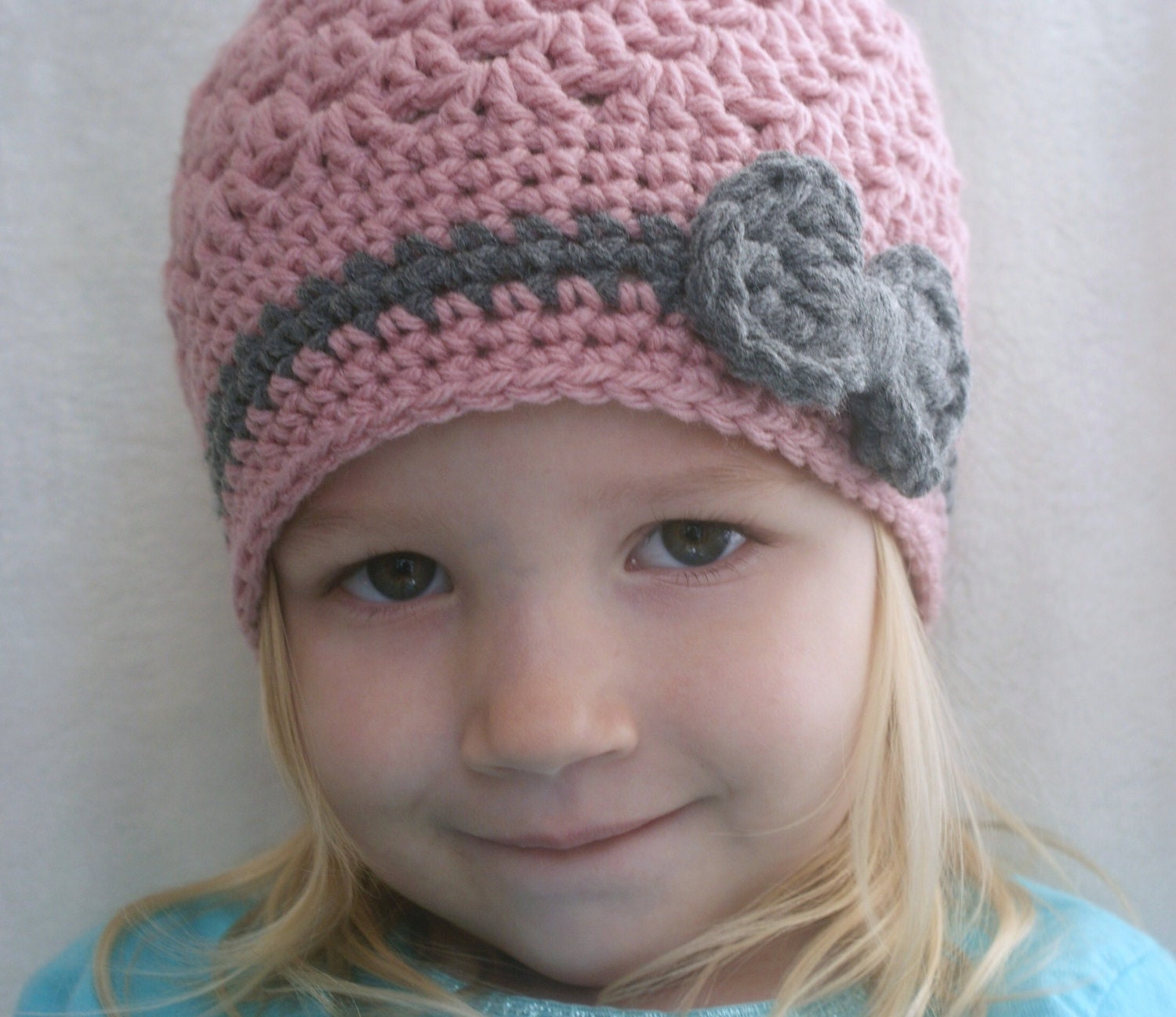 Crochet Hat, Toddler Hat, Childrens Hat size 2 to 4 years, Pink hat with Bow, Pink and grey