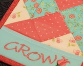 Bloom-N-Grow Mini Quilt Table Topper / Mug Rug