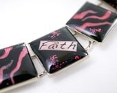 Faith Bracelet Magic Glos Resin Black and Dark Pink