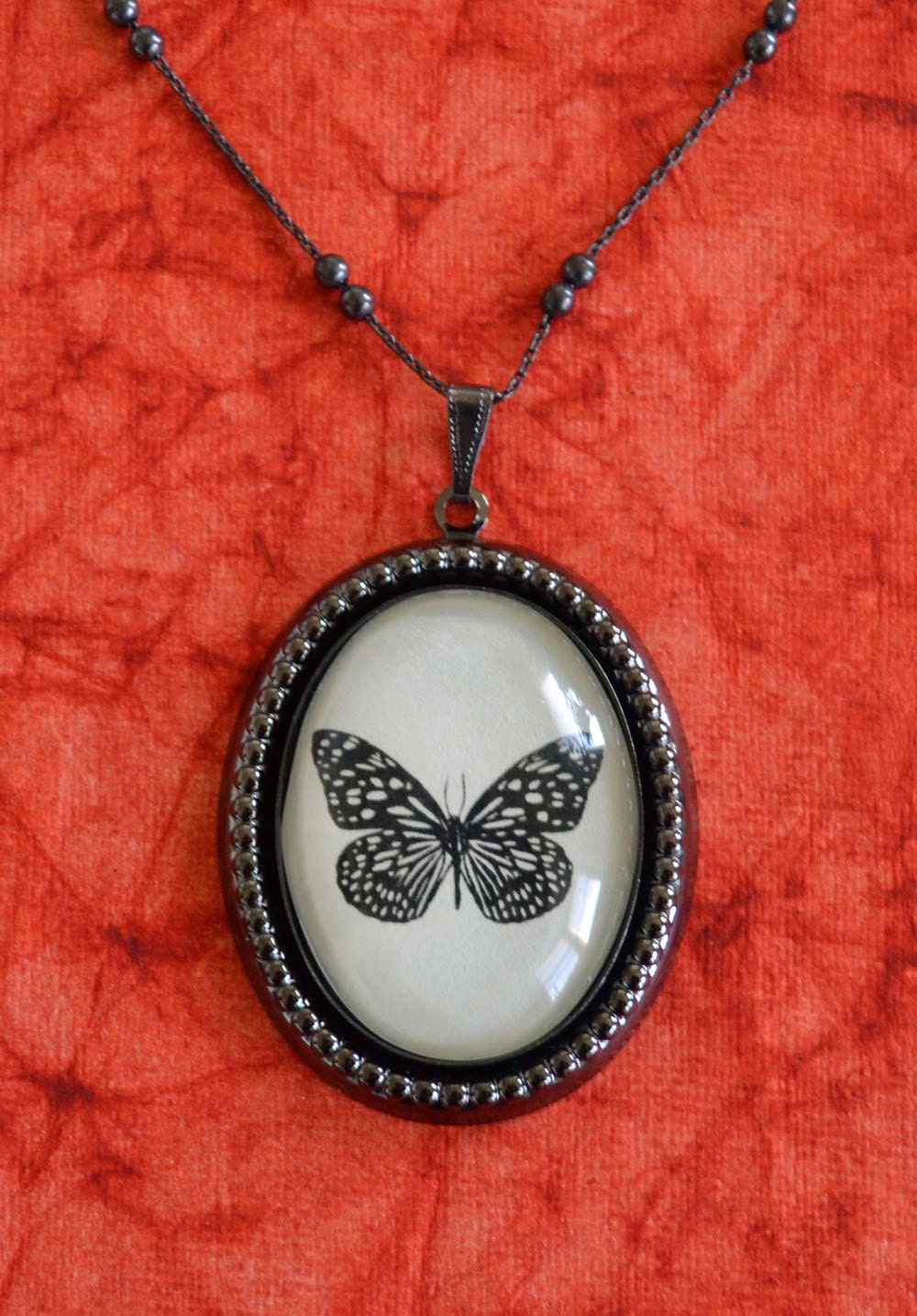SALE 20% OFF // Coupon code: MEMORIALDAYSALE - Butterfly Necklace, pendant on chain - noir edition