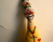 Frida doll - Art doll - Medium Size with high bun hairstyle - Pieces of fabrics on the hair - Custom order