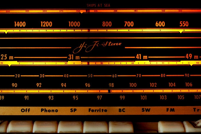 Home decor, vintage radio, mid century modern, retro modern, radio amateur, Mad Men, man cave, world service, hi fi
