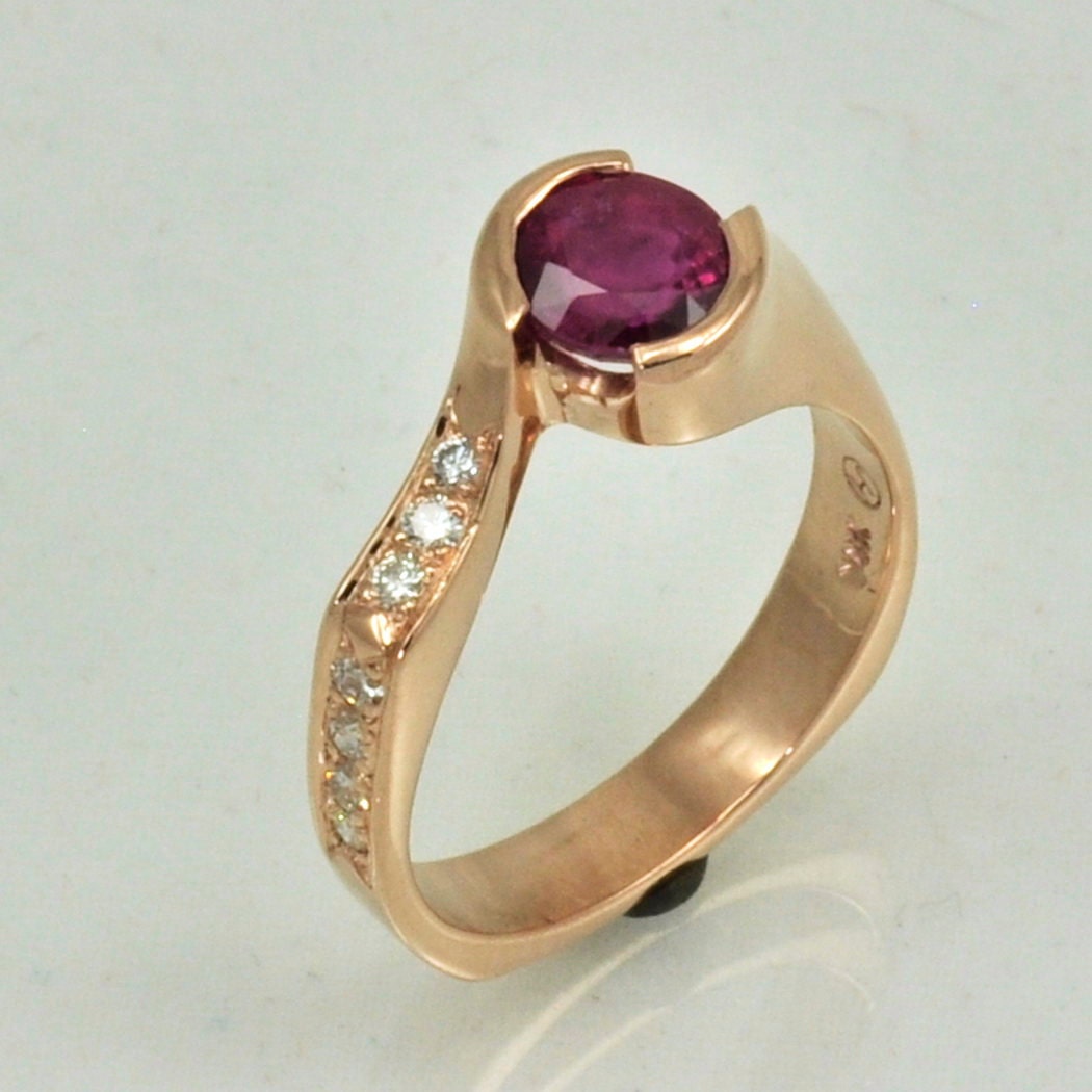 14k Rose Gold Diamond and Ruby Ring