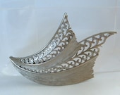 Vintage JJ Brushed Metal Filigree Ribbon Brooch