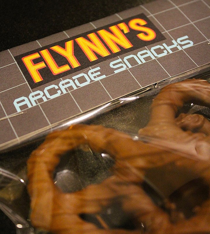 Set of 10 Tron Inspired Flynn's Arcade Snacks Favor Bag Toppers Il_570xn