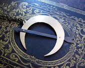 Luna . Victorian Inspired Crescent Moon and Arrow Necklace