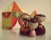 FREE SHIPPING Custom Family of 3 Art Doll - OOAK - Personalized - Wooden hand painted father mother girl boy portrait retro vintage style
