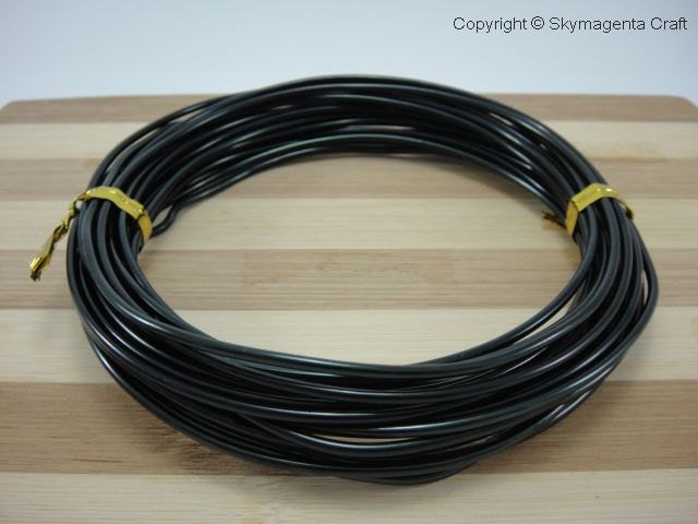 1 Roll (6 meter) of Aluminium Wire,  Black color, 2 mm diameter (01096)
