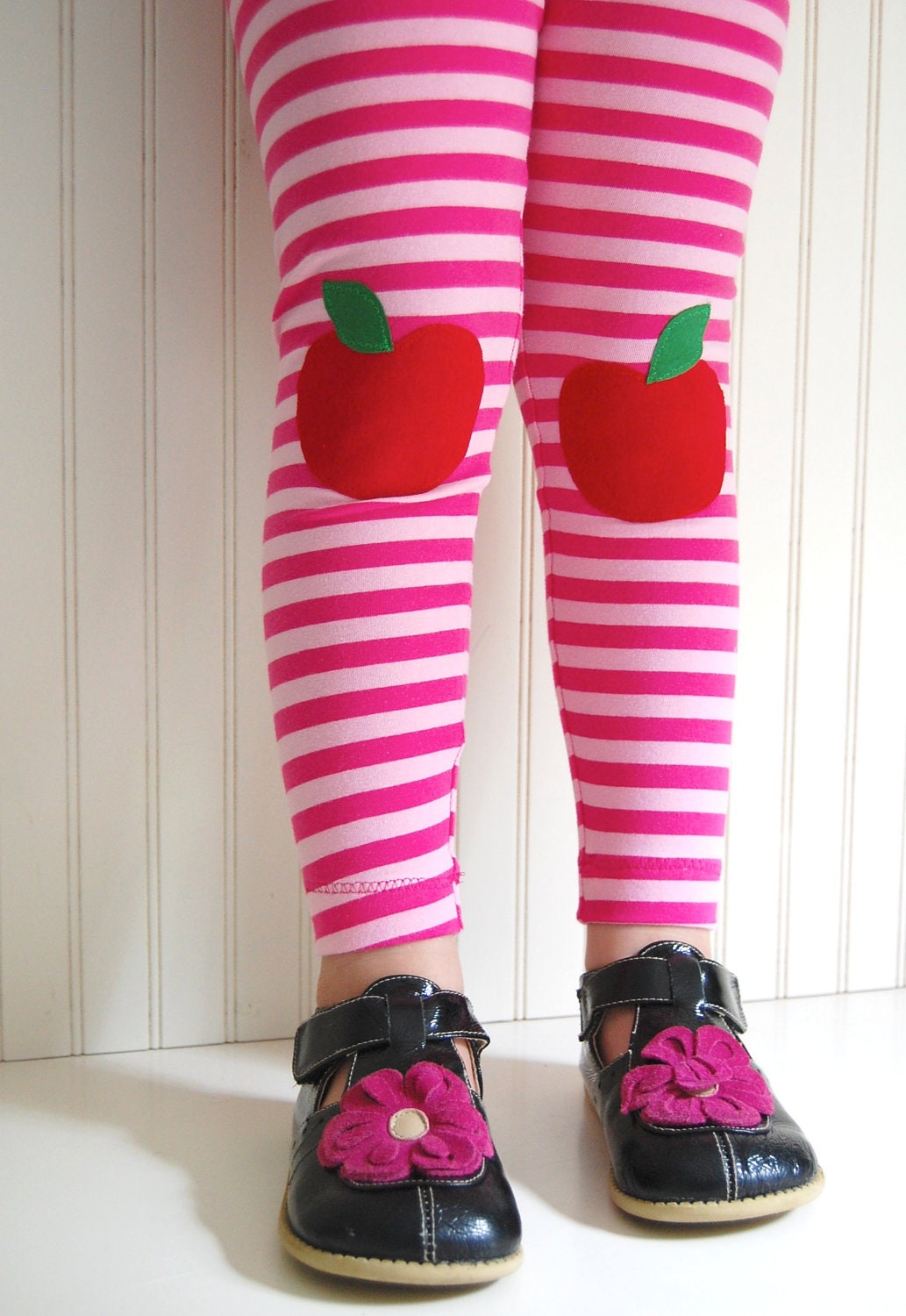 Leggings Pink Stripe with Apples - Girls Sizes 12-18 mos, 2 / 3T, 4 / 5, 6 / 7 - by The Trendy Tot