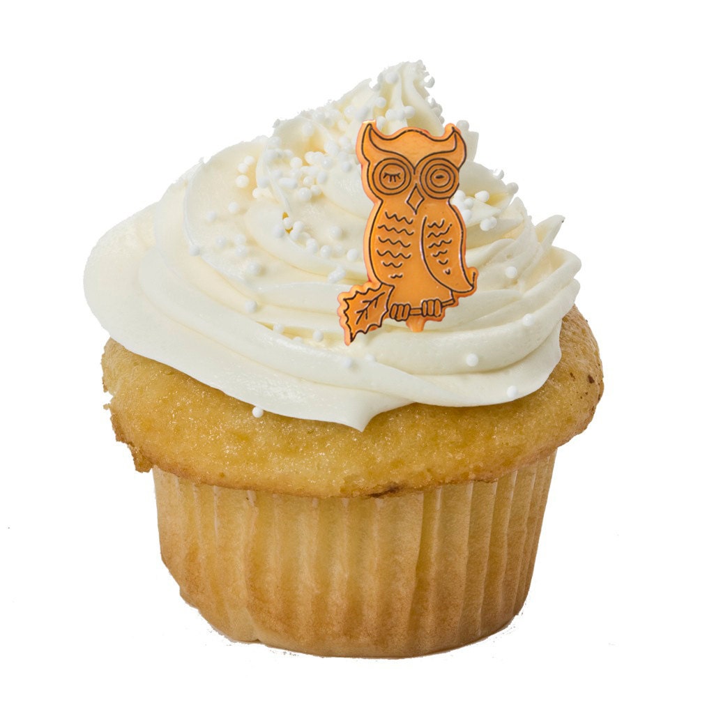 Vintage Halloween Cupcake Toppers, ORange and WHite, a Set of Twelve Toppers For Your SPOOKY Halloween Cupcakes - 30one